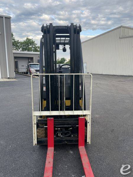 2016 Yale GLC030VXNRAE082