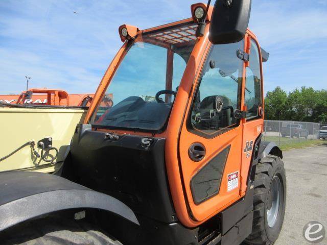 2018 JLG 1732