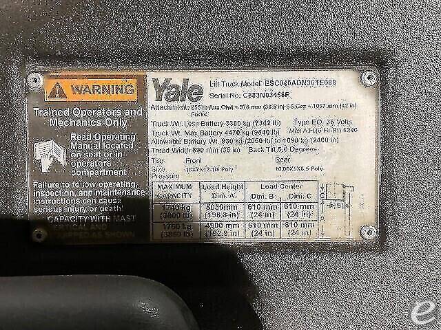 2017 Yale ESC040AD
