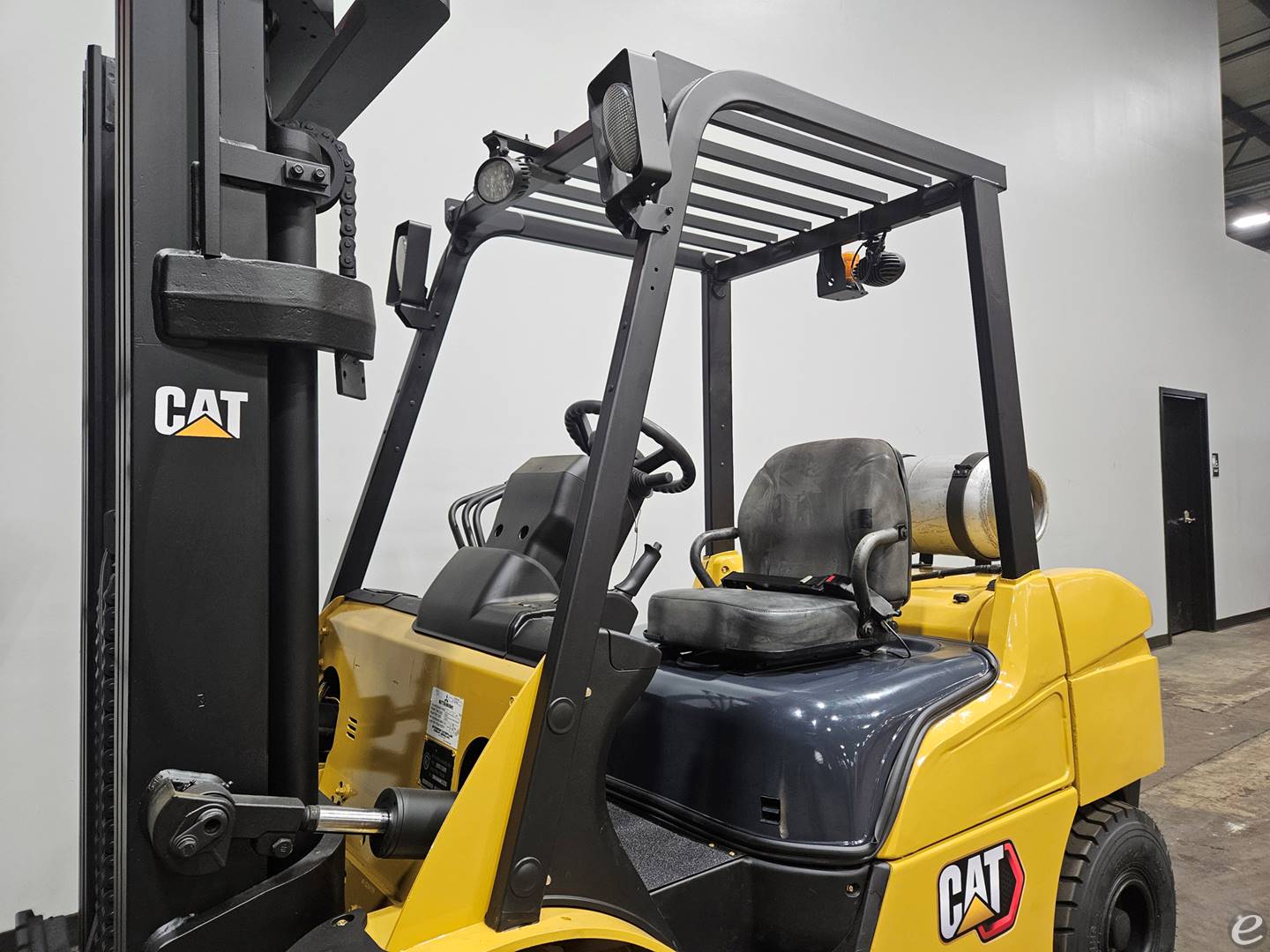 2017 Cat FG33N