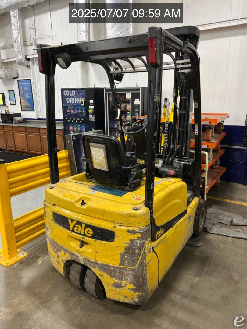 2018 Yale ERP040VT