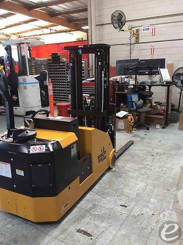 2018 Big Joe CB-33-157