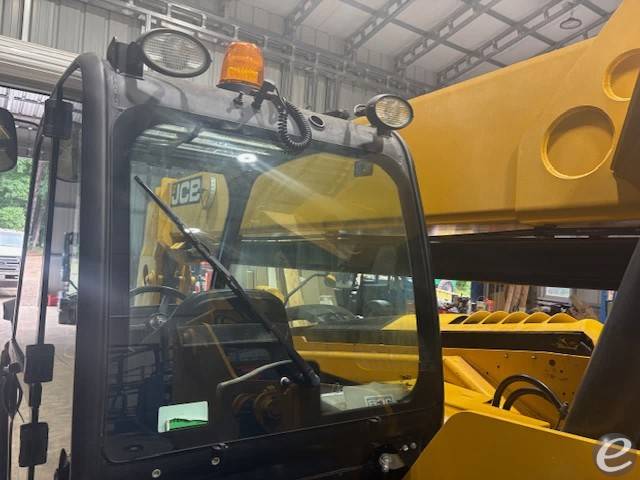 2021 JCB 507-42