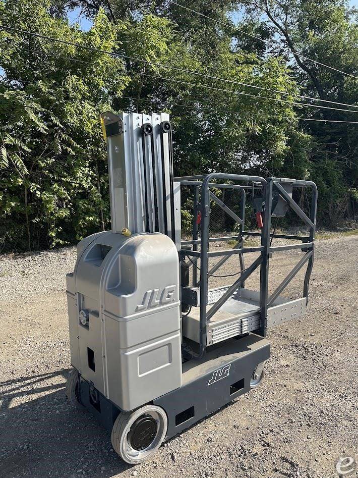2010 JLG 20MVL