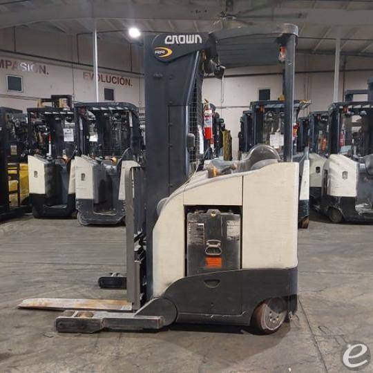2019 Crown RR5725-45