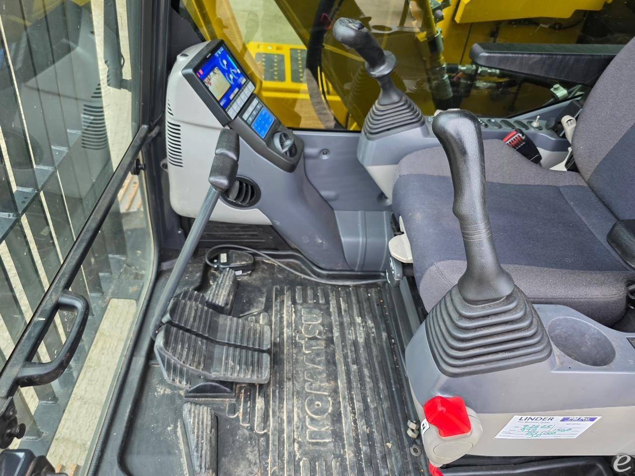 2023 Komatsu PC130-11