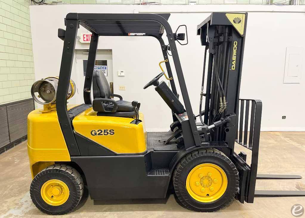 2000 Daewoo G25S-3 LP Gas Forklift