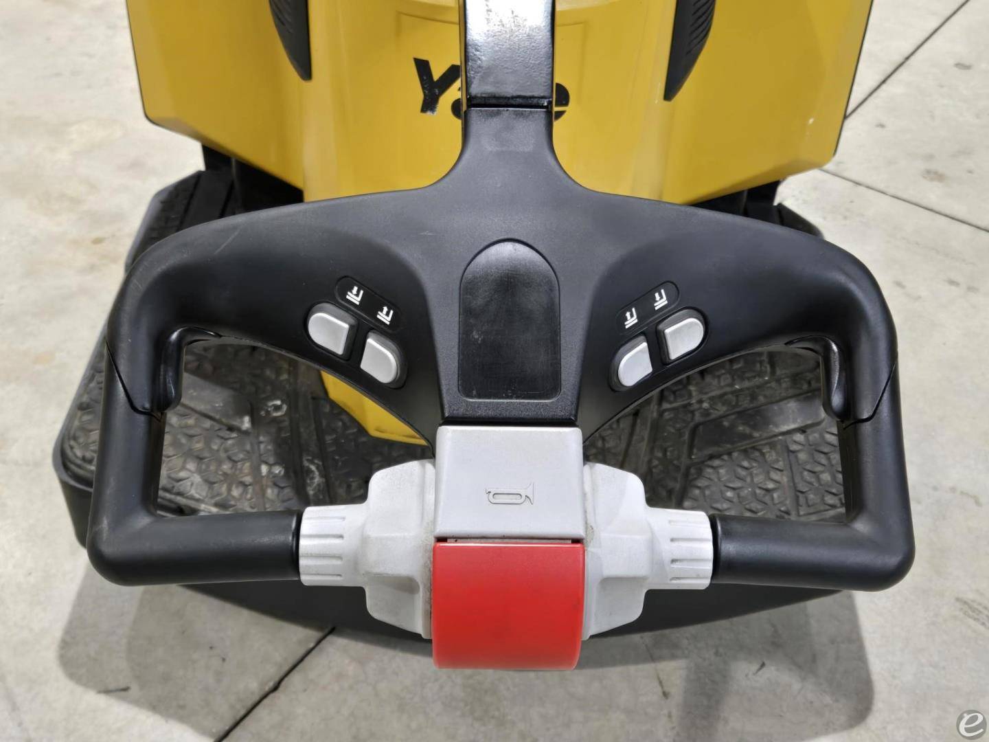 2019 Yale MPE060LG