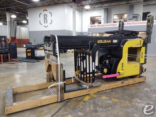 2017 Hyster N45ZR2-21.5 Electric Reach Truck - 123Forklift