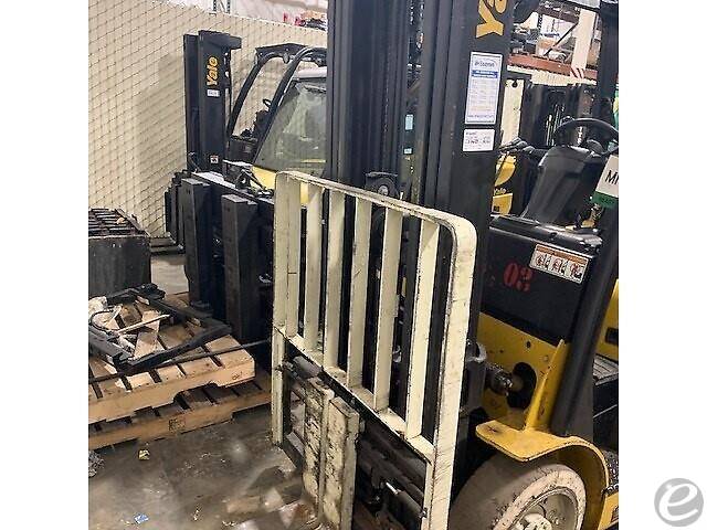 2013 Yale GC050VX LP Gas Forklift - 123Forklift