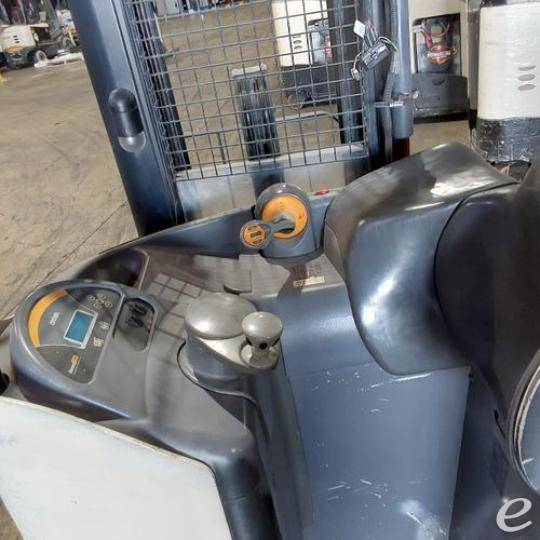 2019 Crown RR5725-45