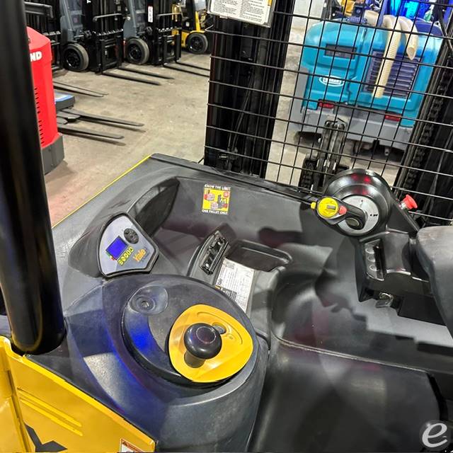 2021 Yale NR045EB