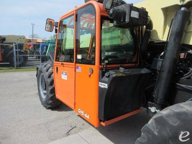 2017 JLG G15-44A