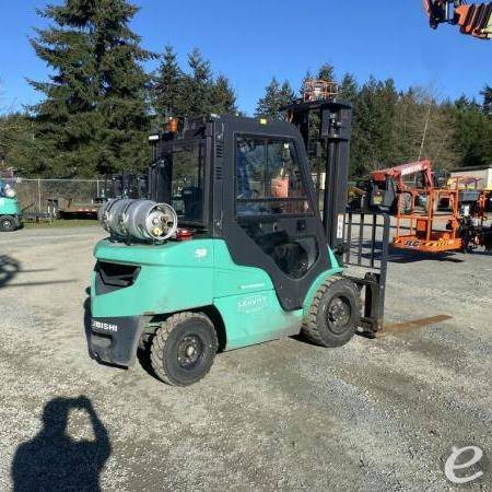 2023 Mitsubishi FG30N
