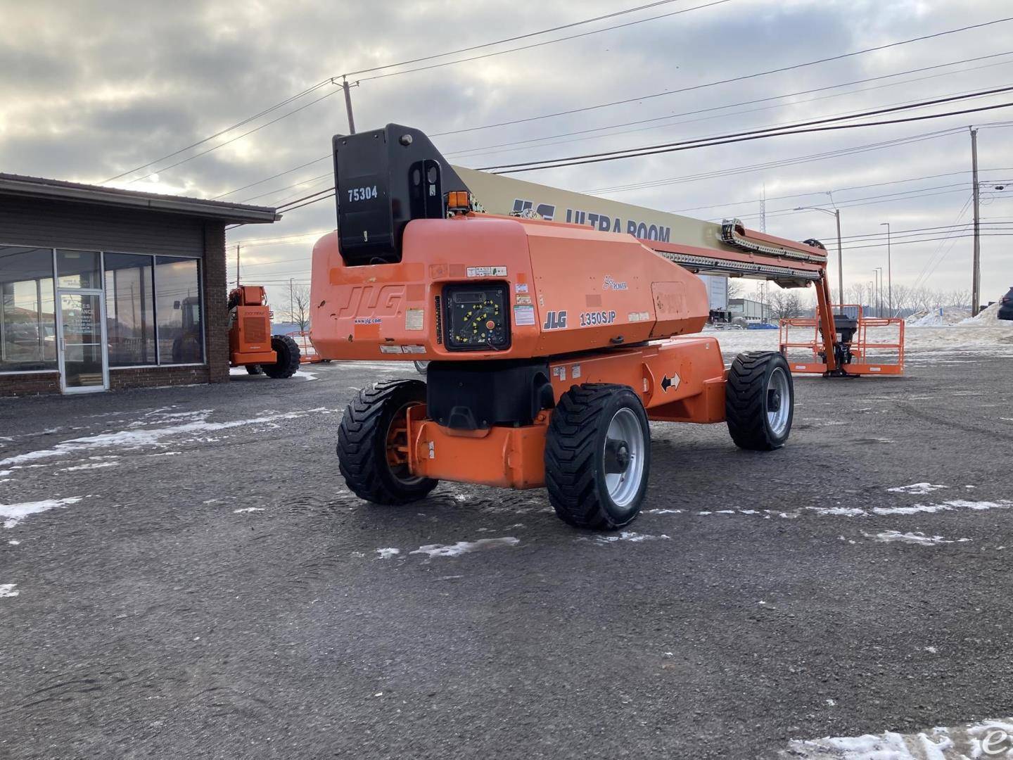 2013 JLG 1350SJP