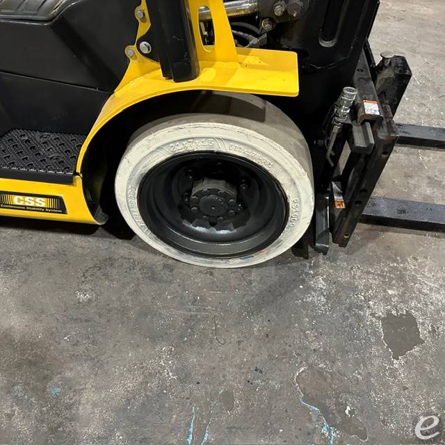 2023 Yale GLC050LX