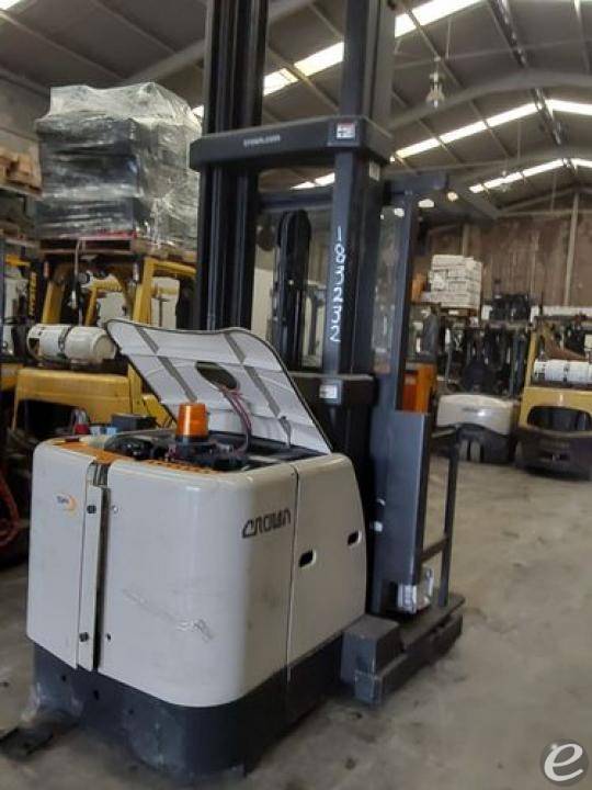 2016 Crown SP3550H-30 Electric Order Picker - 123Forklift
