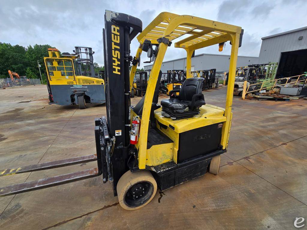 2011 Hyster E60XN-33