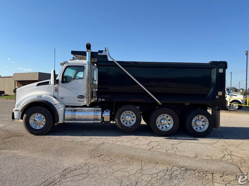 2026 Kenworth T880