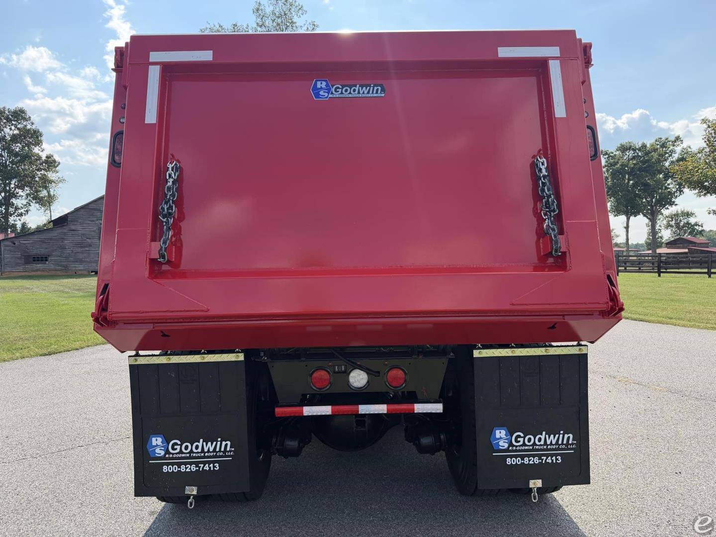 2027 Peterbilt 567