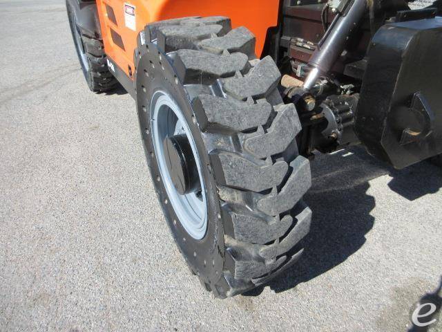 2015 JLG G9-43A