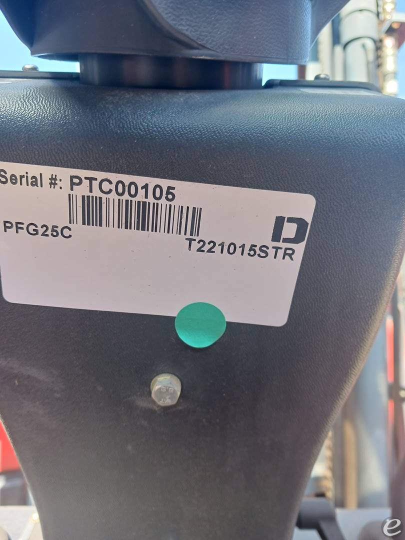 2021 Tailift PFG25C