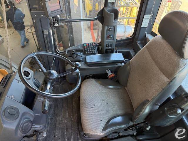 2018 John Deere 744KII