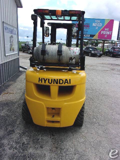 2017 Hyundai 30L-7A