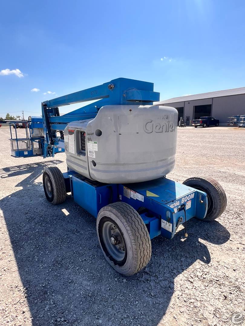 2013 Genie Z-45/25J