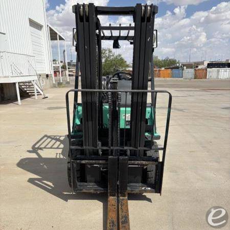 2018 Mitsubishi FG25N