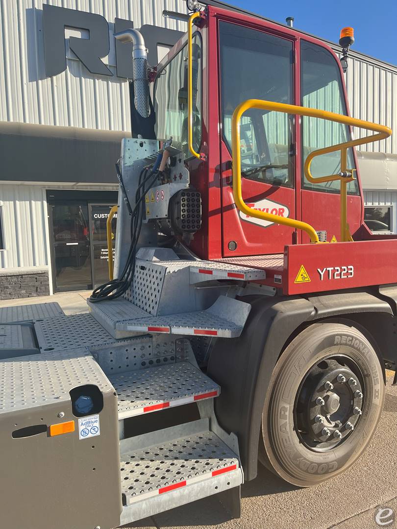 2024 Terberg YT223 DOT