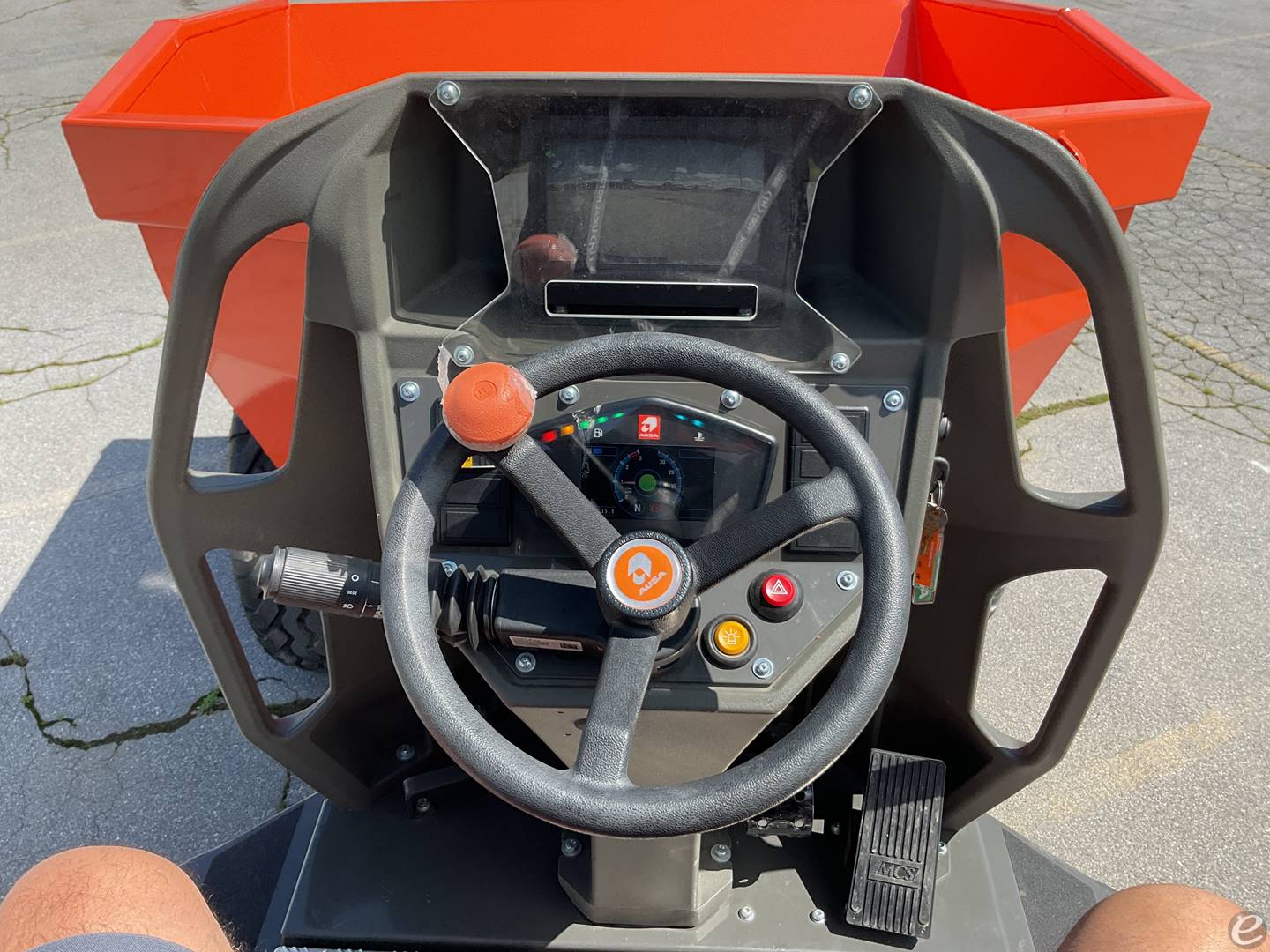 2026 JLG D601AHG