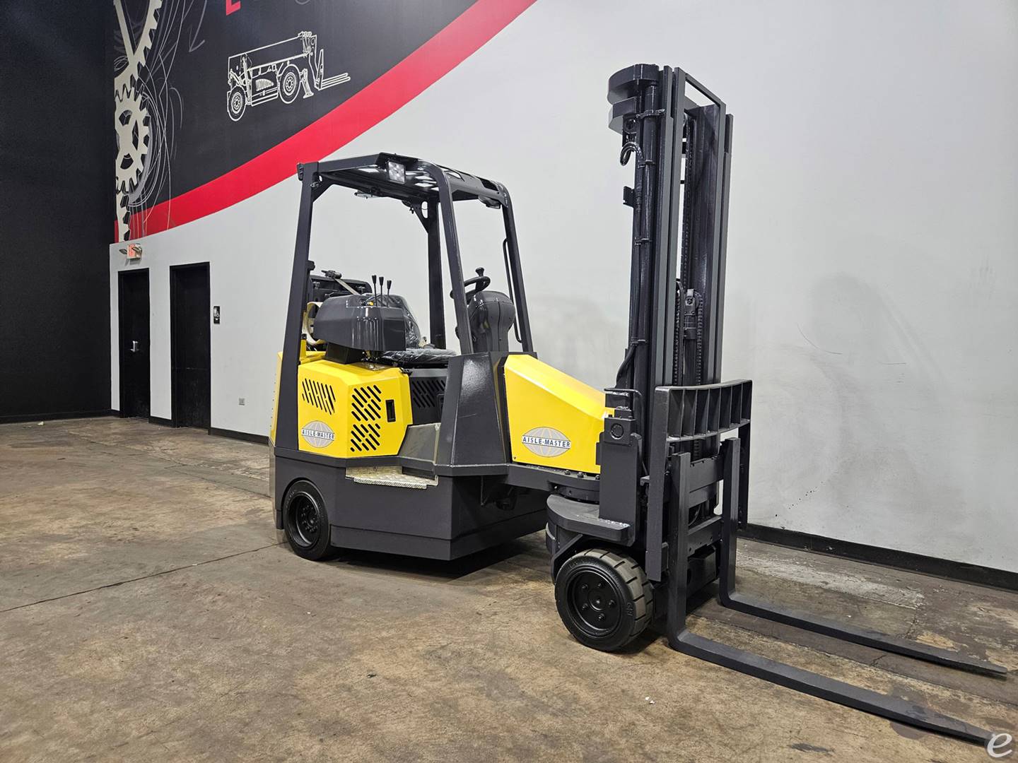 2019 Aisle-Master 44S