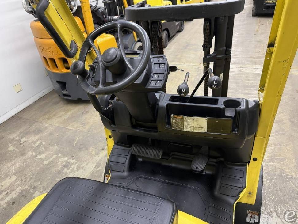 2017 Hyster H30FT