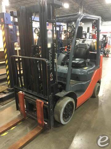 2013 Toyota 8FGCU25 LP Gas Forklift...