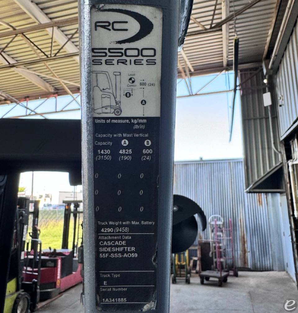 2008 Crown RC5530-35 Electric Forklift - 123Forklift
