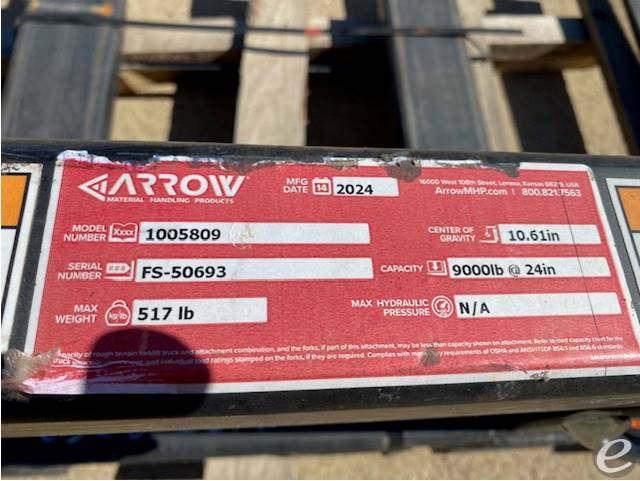 2021 Arrow Fork Spreader