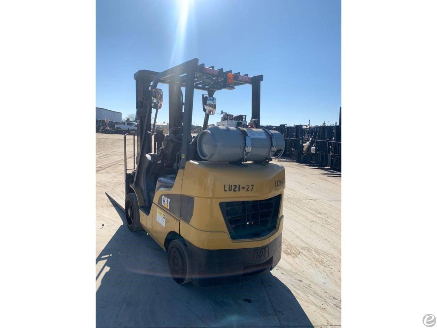 2015 Cat C6000