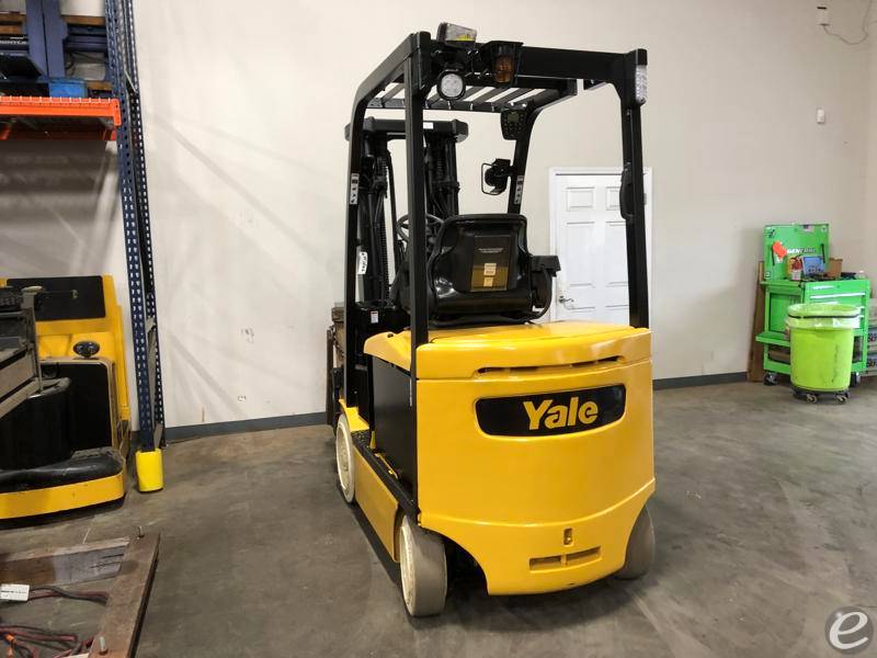 2010 Yale ERC050VG