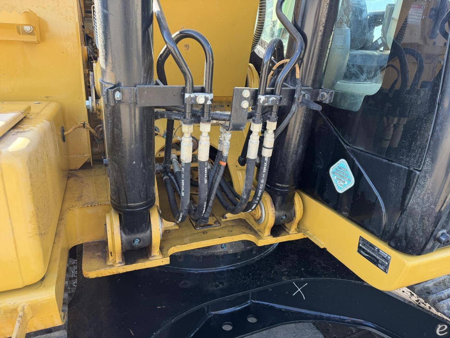 2020 Cat 313FLGC