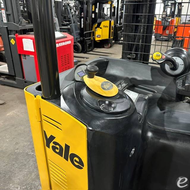 2022 Yale NR045EB