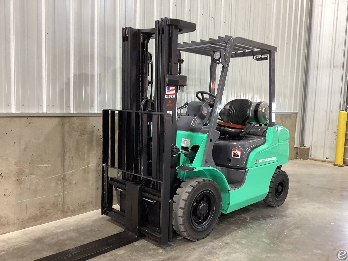 2021 Mitsubishi FG25N