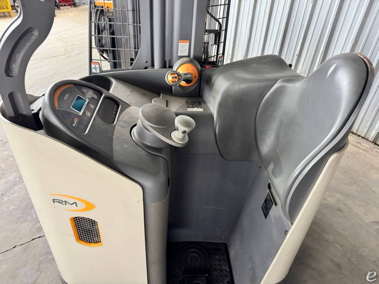 2014 Crown RM6025-45