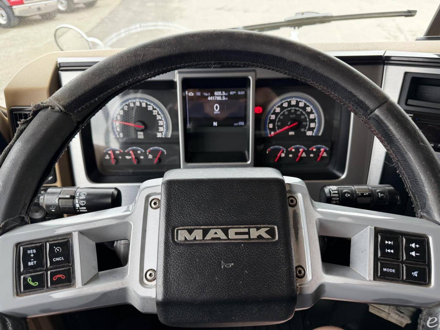 2020 Mack GRANITE 64FR