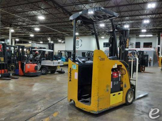 2016 Yale ESC040 Electric Forklift - 123Forklift