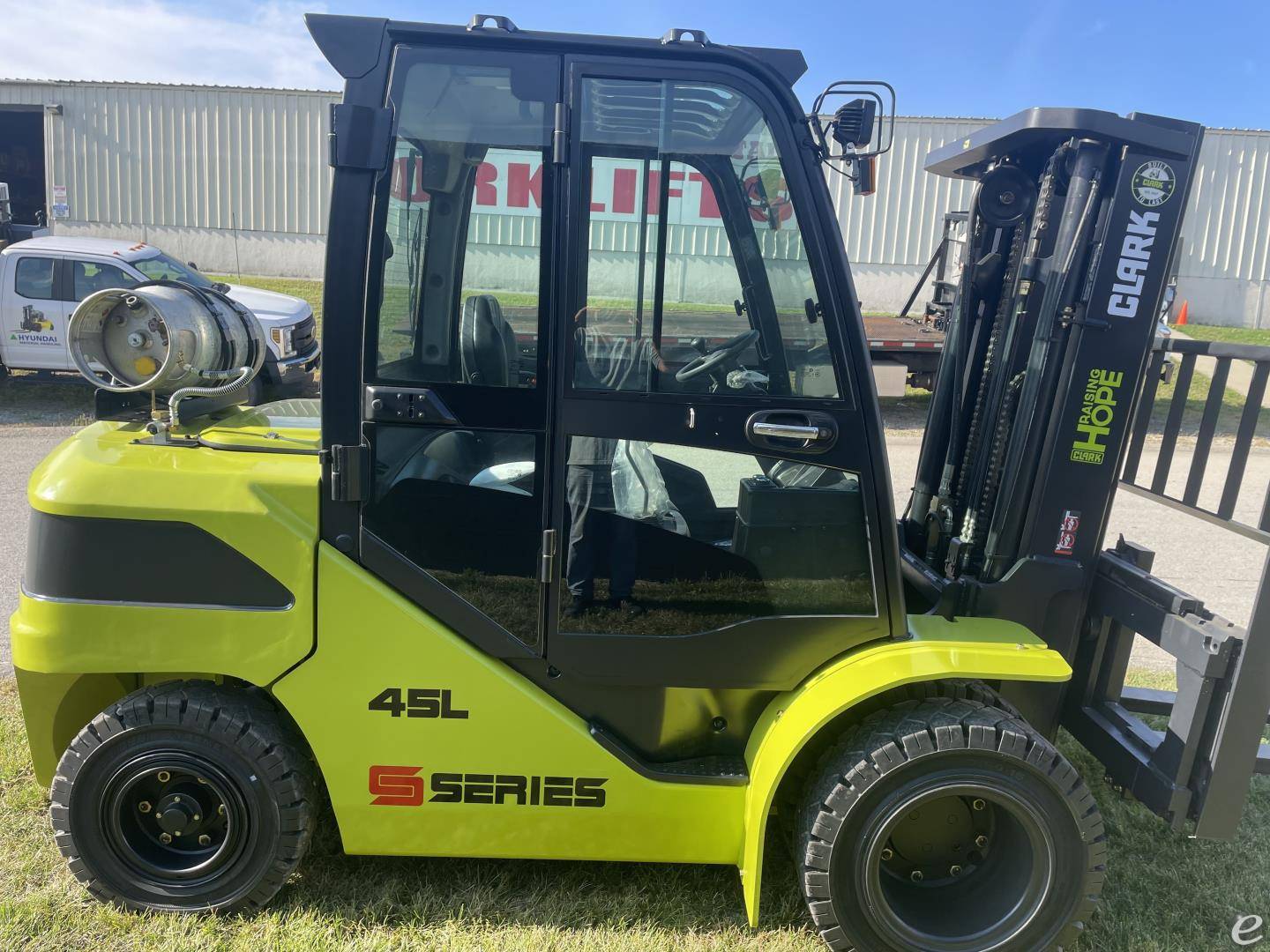2024 Clark S45L