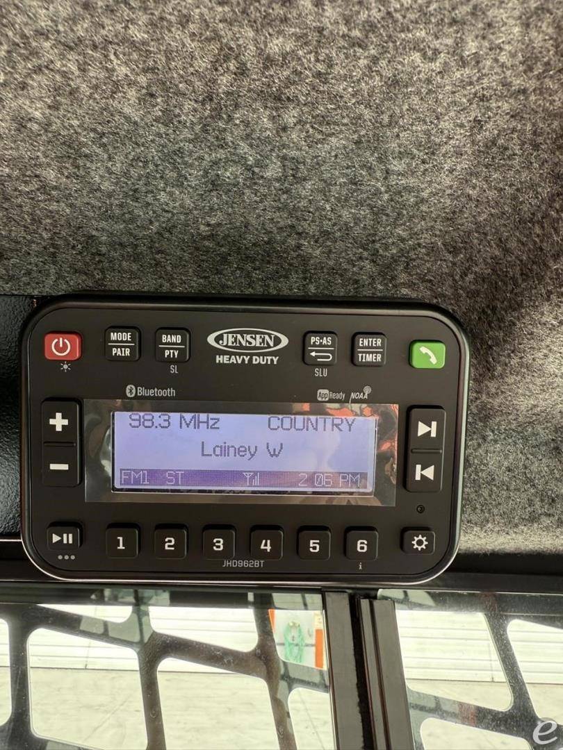 2025 Manitou 3300V