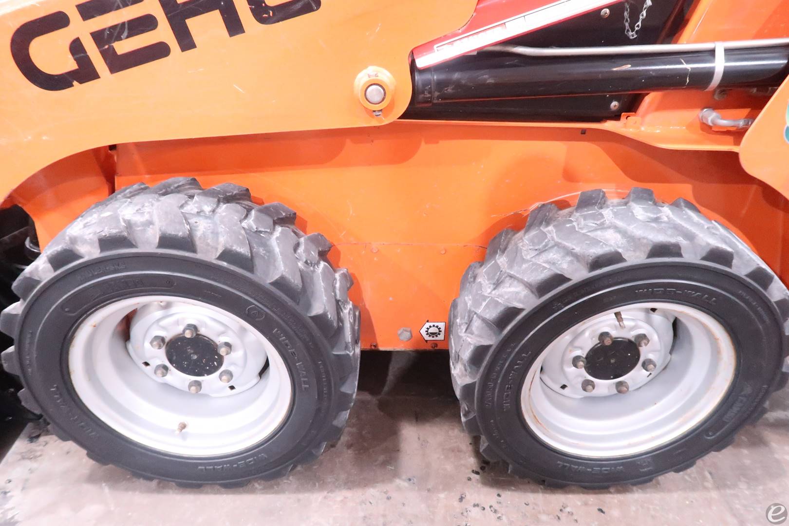 2020 Gehl R105