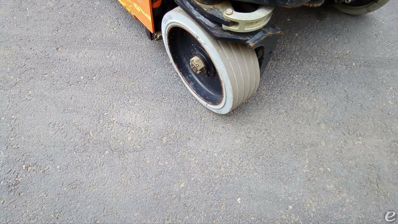 2021 JLG R1932i