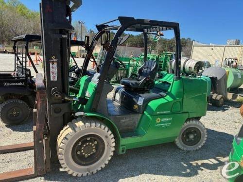 2015 Mitsubishi FG50